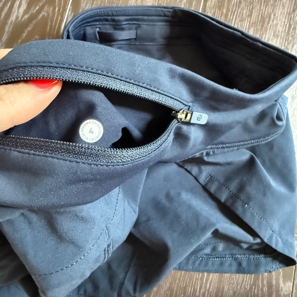 Lululemon shorts - Picture 4 of 4